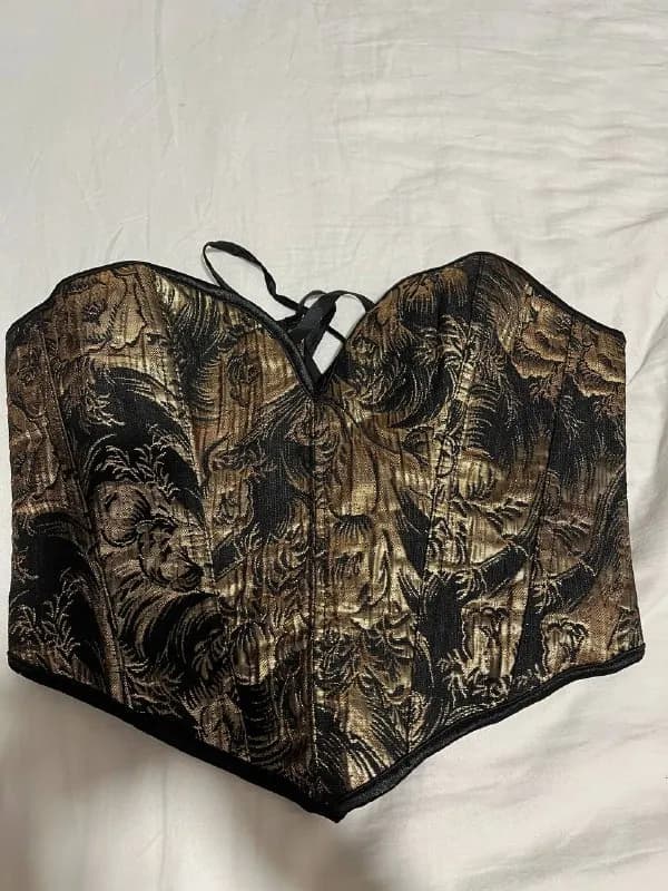 Продам корсет размера M — Батуми — 10 ₾