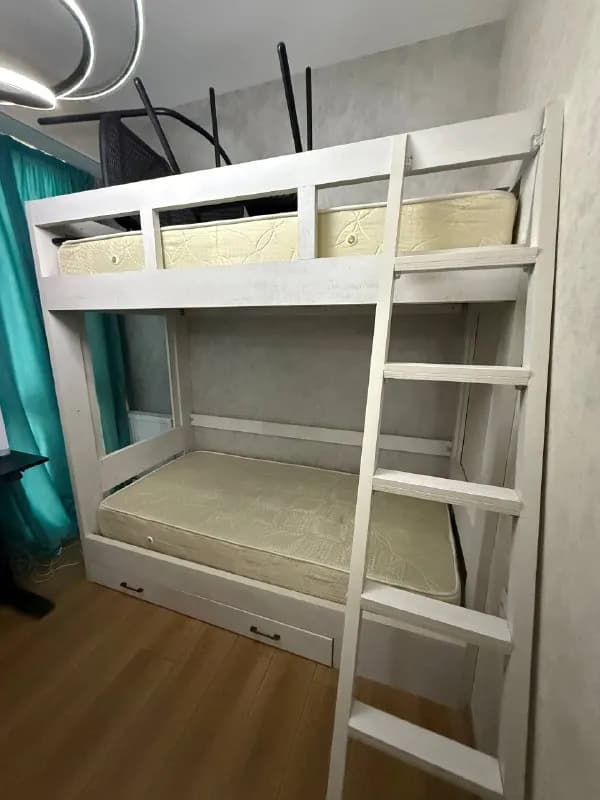 Без названия — Тбилиси
