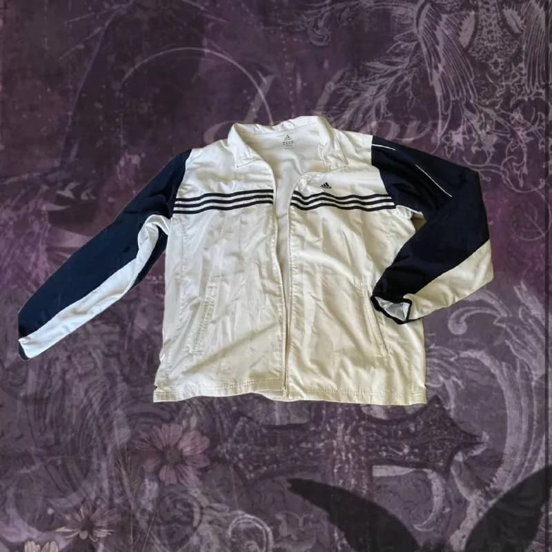 Adidas 2XL 45ლარი — Тбилиси — 45 ₾