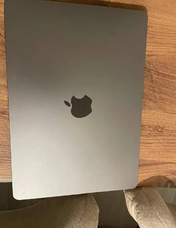 Macbook air M2 2022 — Стамбул — 30 000 ₺
