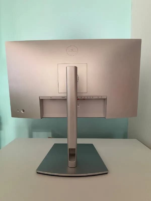 Dell UltraSharp U2723QE — Белград — 399 €