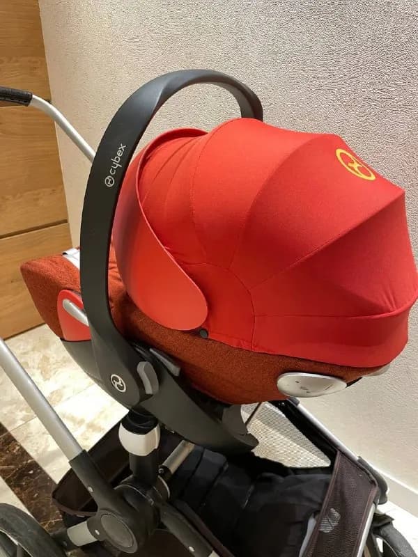 Cybex Aton Q (Сайбекс) в отличном состоянии с вкладышем для новорожденных — Тбилиси — 400 ₾