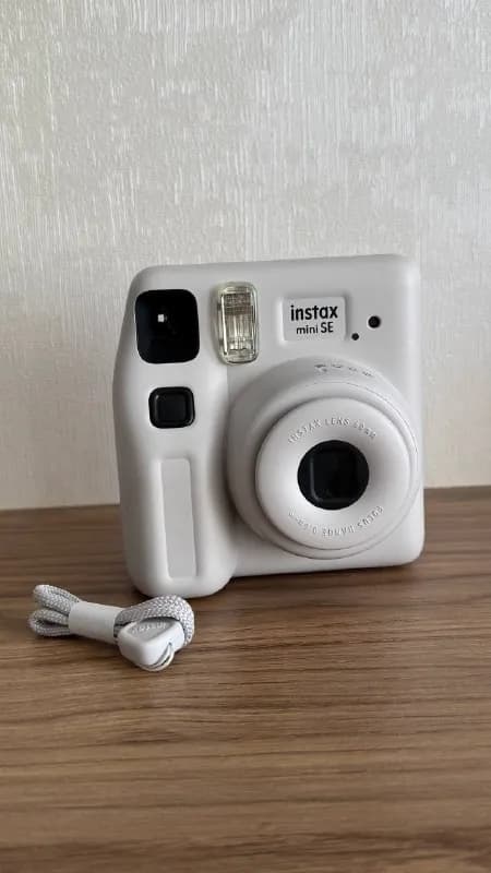 Instax Mini SE — Батуми — 250 ₾