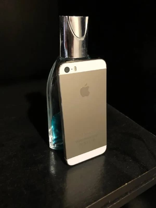 iPhone 5S в хорошем состоянии, все функции исправны — Ереван — 11 000 ֏