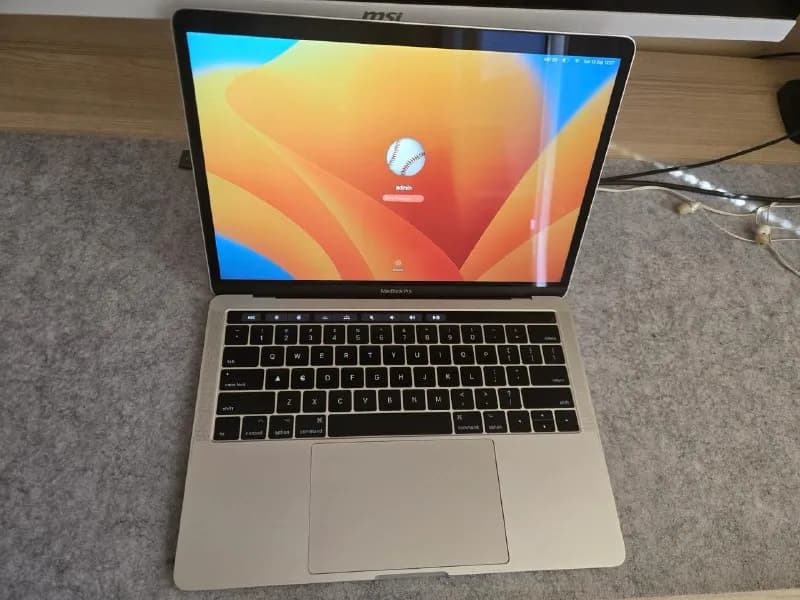 MacBook Pro 13.3» Retina i5 Touchbar 16GB / 256GB — Ереван — 150 000 ֏