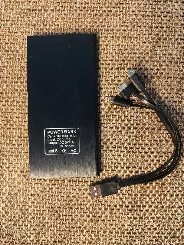 Power bank 8000 mAh с переходниками — Ереван — 1 500 ֏