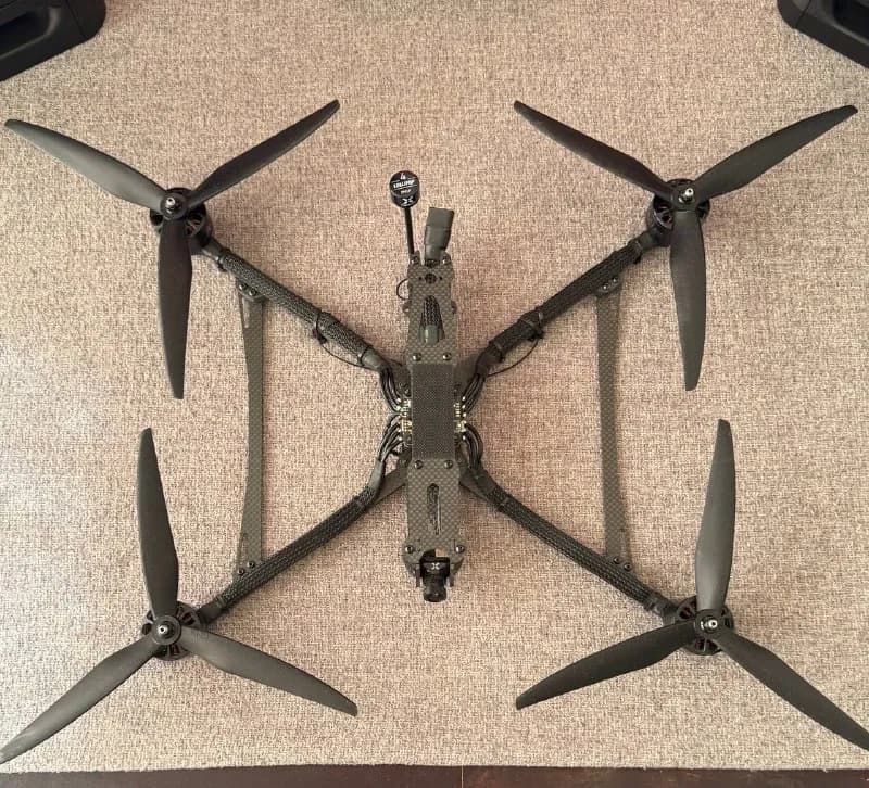 10-дюймовый FPV-дрон дальнего действия в отличном состоянии. Собирал самостоятельно из оригинальных — Ереван — 180 000 ֏