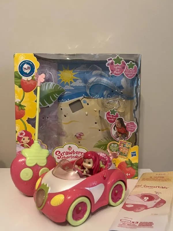 Игровой набор Шарлотки Землянички с машиной Hasbro — Алматы — 3 500 ₸