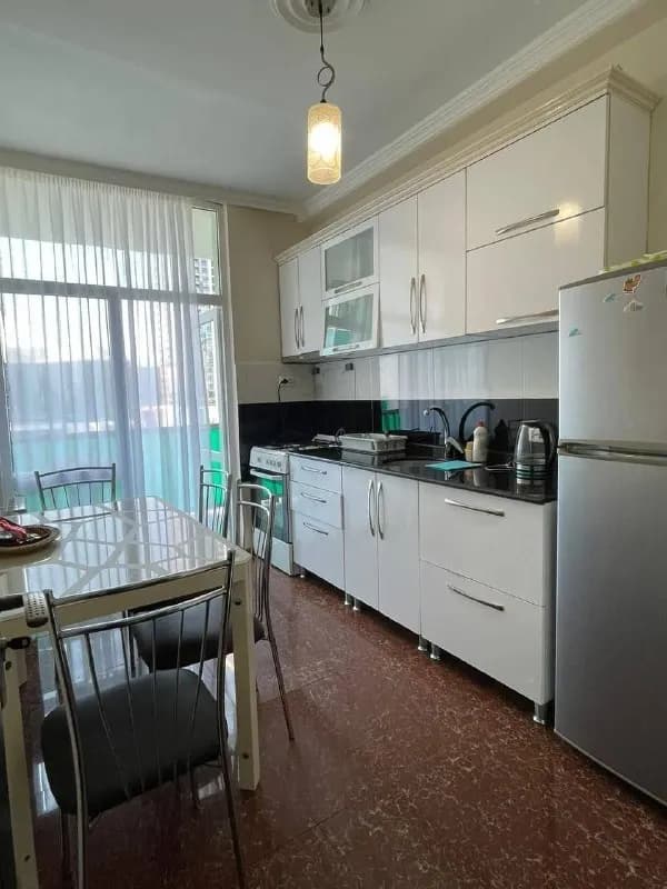2+1 по улице Ахметели, 3 — Батуми — 800 $