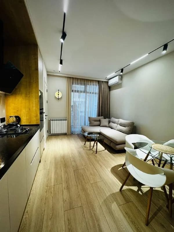 1+1 по улице Горгасали, 116* — Батуми — 600 $