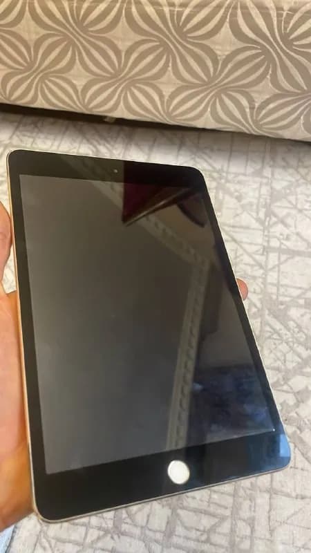 iPad mini 3 — Алматы — 25 000 ₸