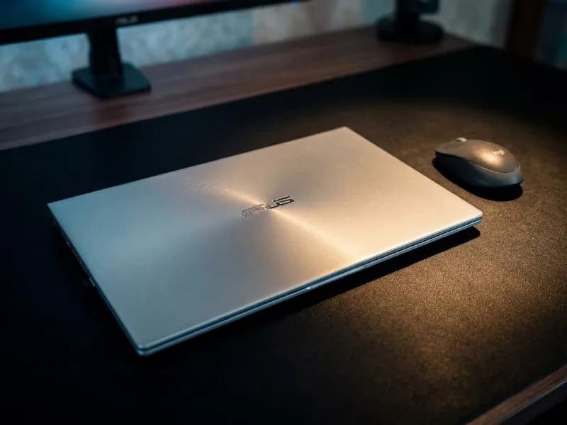 ASUS в идеальном/хорошем состоянии. Отлично подойдет для учебы, работы, программирования, просмотра — Астана
