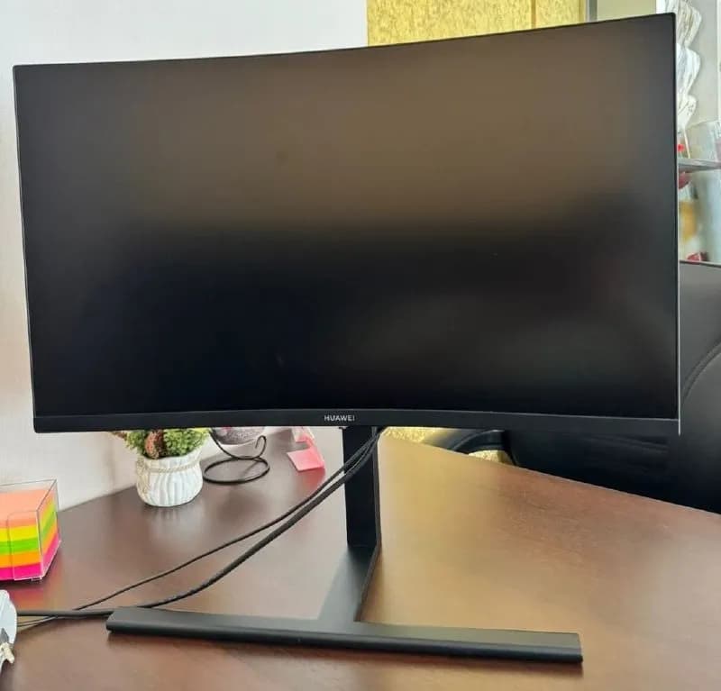 HUAWEI MateView GT 27 — Батуми — 550 ₾