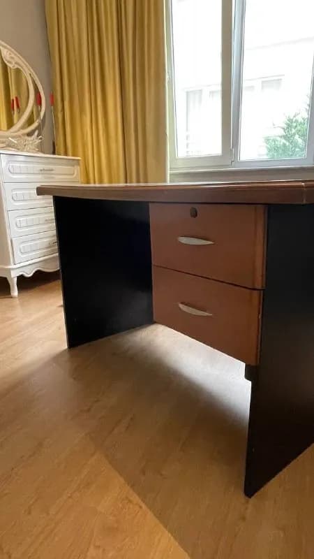 Крепкий рабочий стол — Анталия — 1 500 ₺