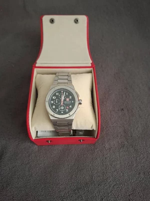 Часы — Батуми — 750 ₾