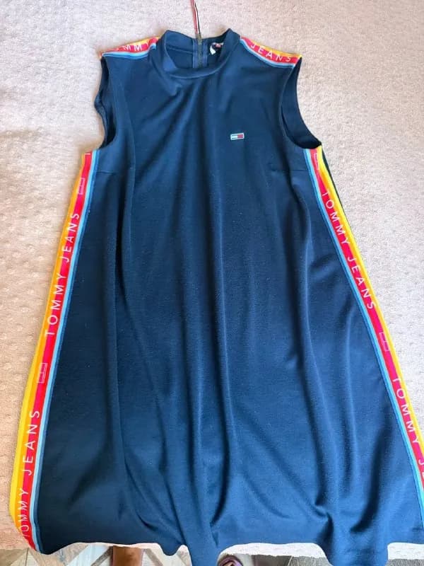 Tommy Hilfiger — Батуми — 50 ₾