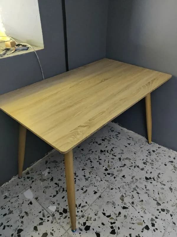 Стол новый — Батуми — 190 ₾
