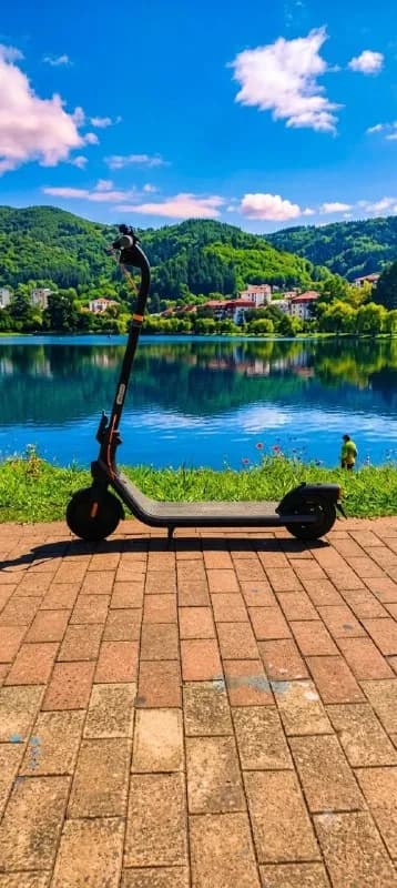 NineBot E 2 Plus в хорошем техническом состоянии. Подходит для взрослых и детей, крепкий надёжный .4 — Батуми — 480 ₾