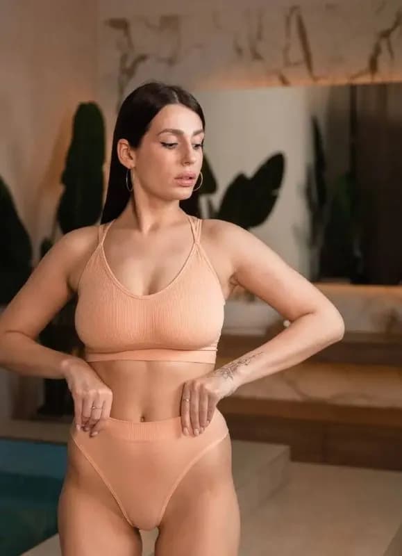 Бежевый лиф без косточек — Батуми — 20 ₾