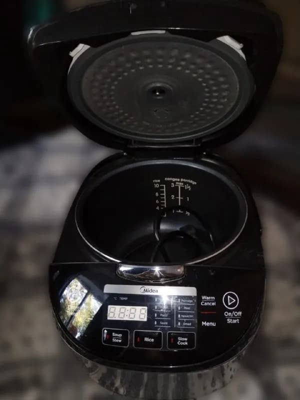 Midea MB-FS5077 в хорошем состоянии, работает идеально, в не очень активном использовании была ~3 ме — Тбилиси — 70 ₾