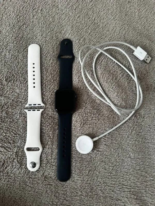 Apple Watch SE 40 mm — Батуми — 350 ₾