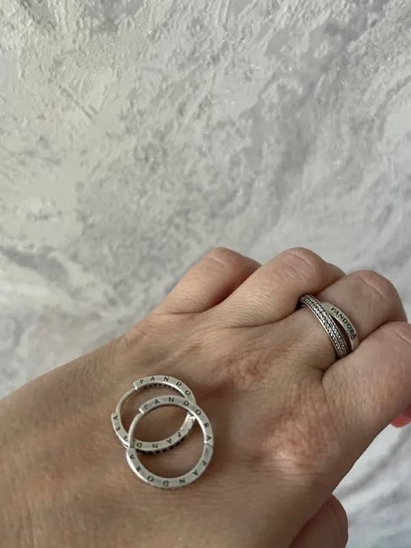 Pandora. Цена 25-150 лари — Тбилиси — 25 ₾
