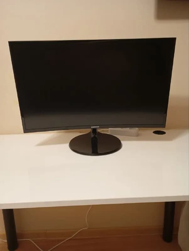 Samsung C27F390FHI — Батуми — 350 ₾