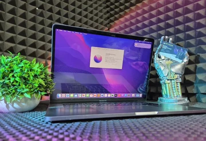 MACBOOK PRO 15» RETINA — TOUCH BAR — CORE i7 — 16 GB — SSD 500 GB! — Батуми — 680 ₾