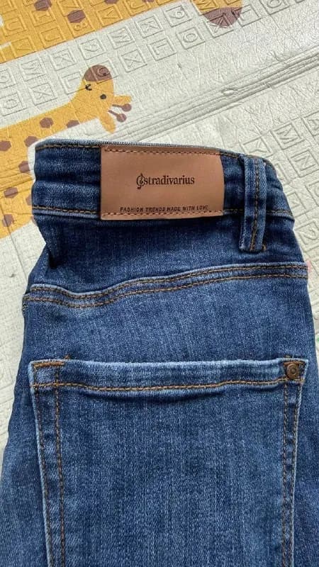 Stradivarius размер M в идеальном состоянии. — Батуми — 30 ₾