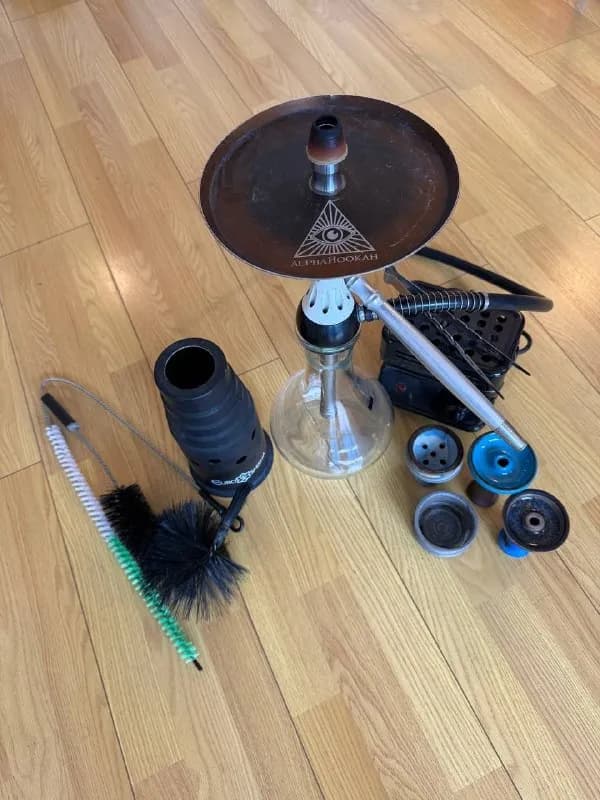 Alpha Hookah, с чашами, плиткой, калаудом, колпаком и щетками — Батуми — 120 ₾
