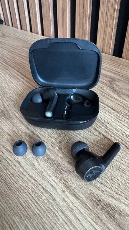 1.🎧Наушники — Батуми — 50 ₾