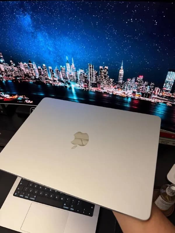 MacBook Air M2 (16/256GB) — Батуми — 2 250 ₾