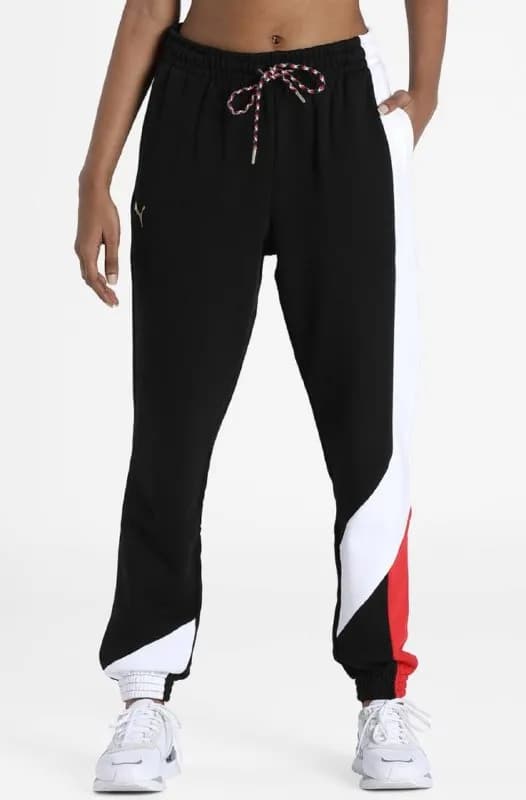 Puma Adidas — 46р-р (М) обе пары почти не носила, пуму неправильно постирала, пояс немного выцвел. К — Батуми — 10 ₾