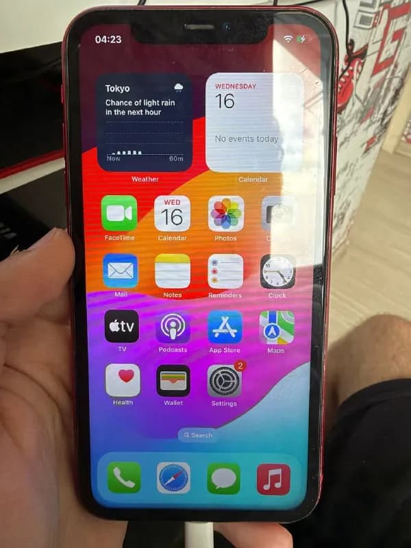 iPhone 11 64GB (PRODUCT)RED — Батуми — 320 ₾