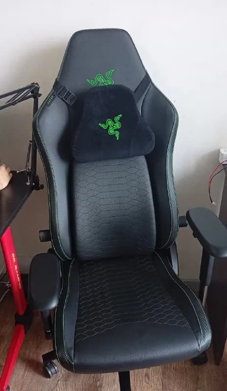 Razer Iskur V2 — Батуми — 2 300 ₾