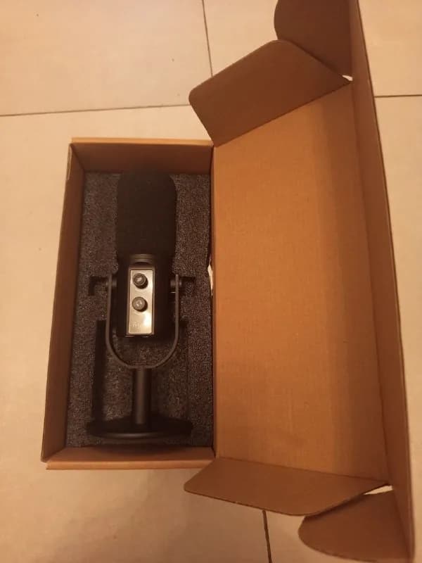 Nubi NMIC1 (идеальное состояние в коробке) — Тбилиси — 170 ₾