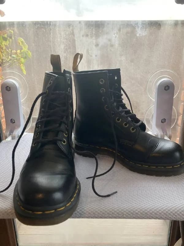 Dr. Martens 1460 Vegan 38 EU — куплены мною в Минске, пару раз надела, оказались малы 😭 (для ноги 2 — Тбилиси — 250 ₾