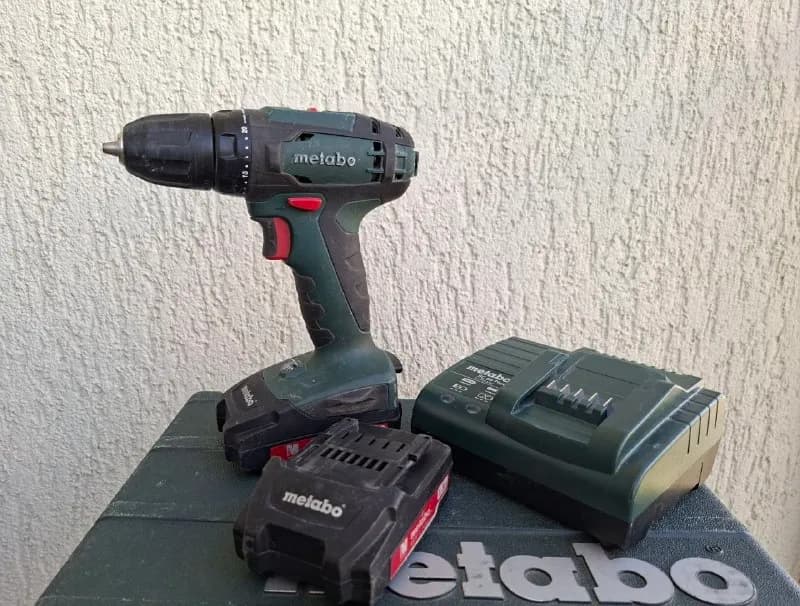 Metabo BS 18v. Все абсолютно исправно, любые проверки. Причина продажи: хочу что-то полегче. — Тбилиси — 200 ₾