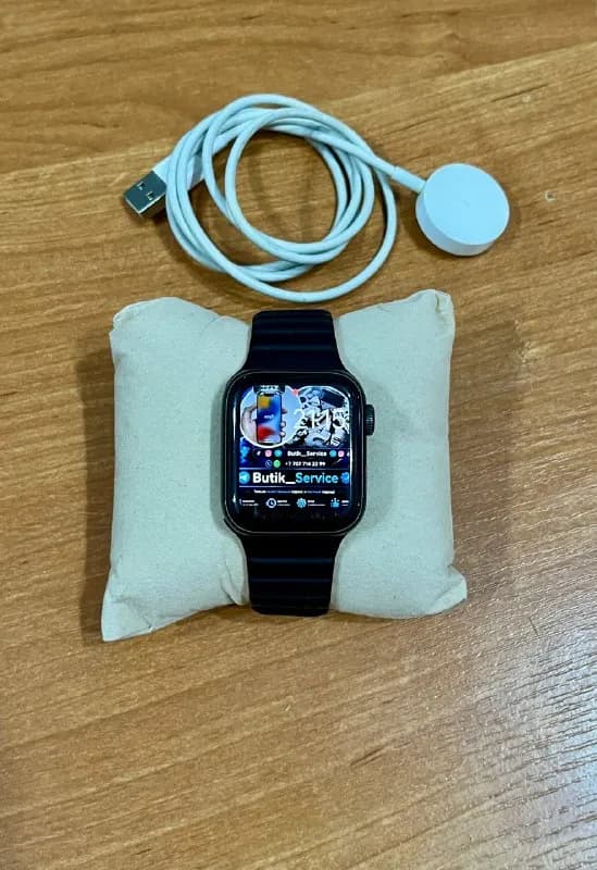 Apple Watch SE (GPS) Nike+ edition version 40 mm — Астана — 40 ₸