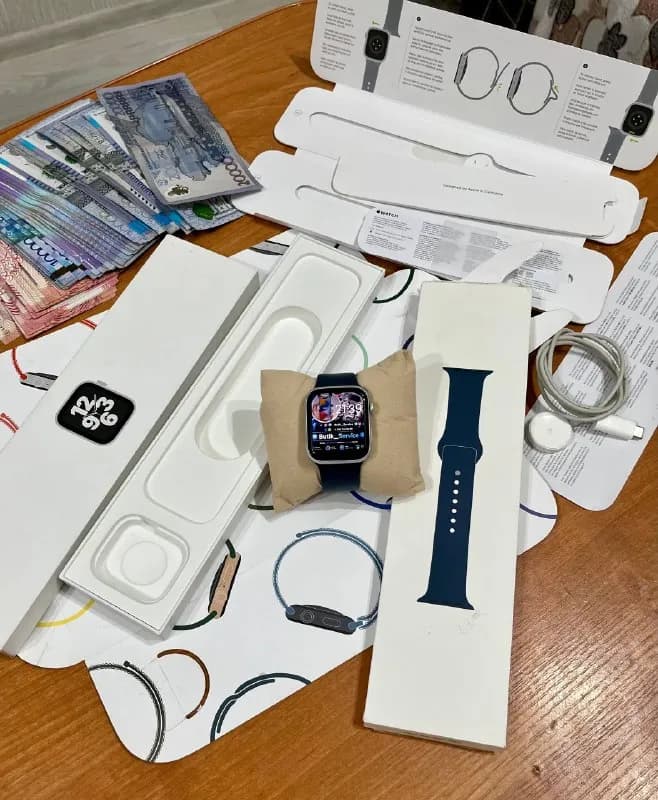 Apple Watch SE (GPS) 44 mm — Астана — 45 ₸
