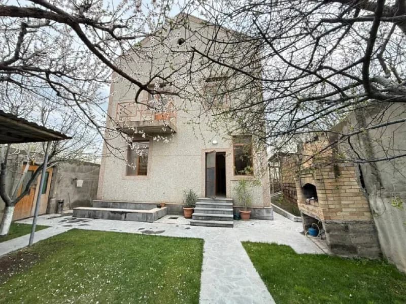 4 սենյականոց առանձնատուն` Նոյեմբերի 1-ից — Ереван
