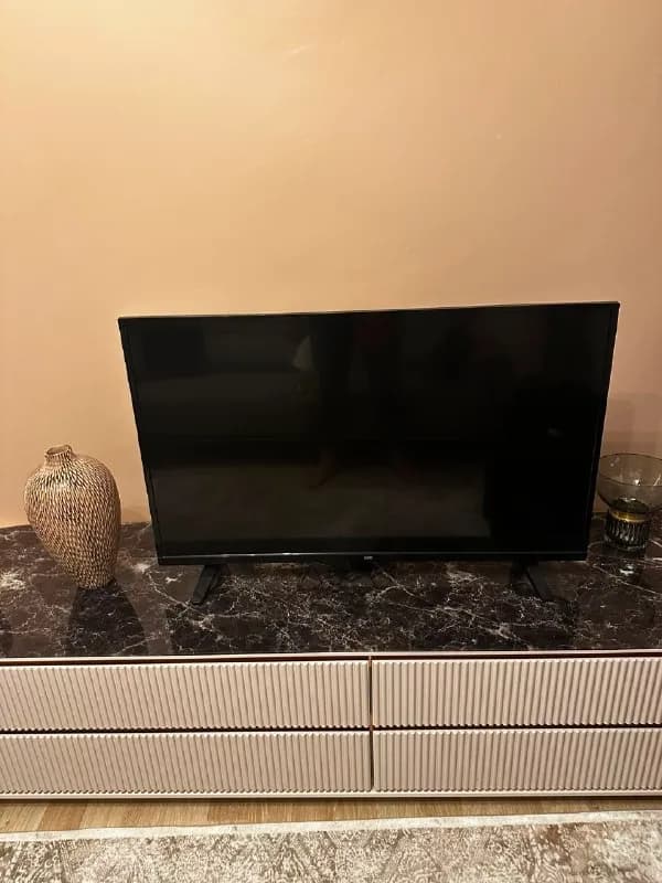 SEG 43» Smart LED TV в отличном состоянии! — Анталия — 6 500 ₺