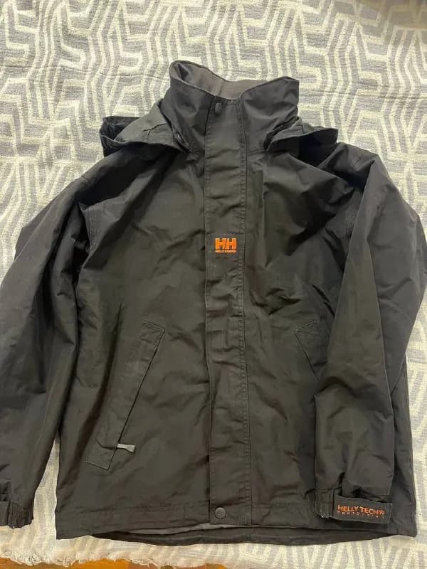 Ветровка Helly Hansen оригинал размер XS — Батуми — 20 ₾