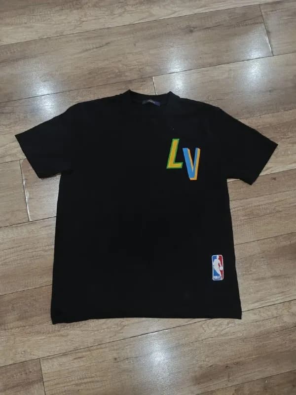 Louis Vuitton X NBA размер M — Тбилиси — 200 ₾