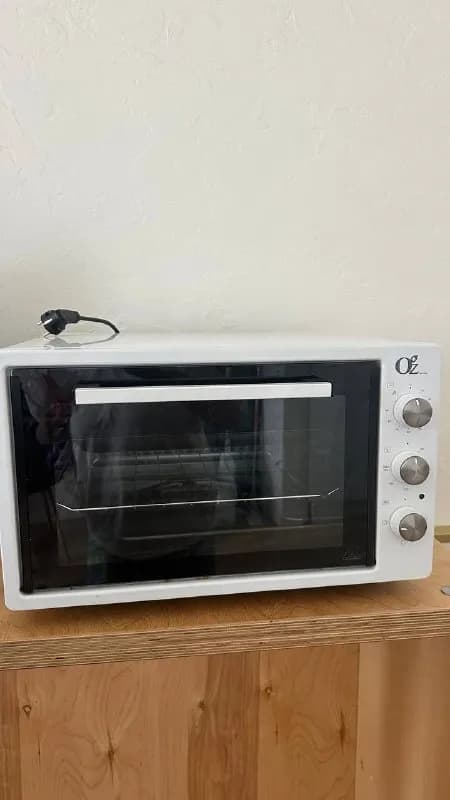 Духовка новая, полный комплект — Батуми — 80 ₾
