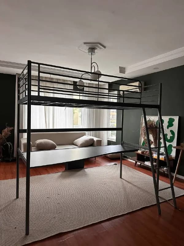 IKEA со столом — идеальный вариант для школьника — Анталия — 12 000 ₺