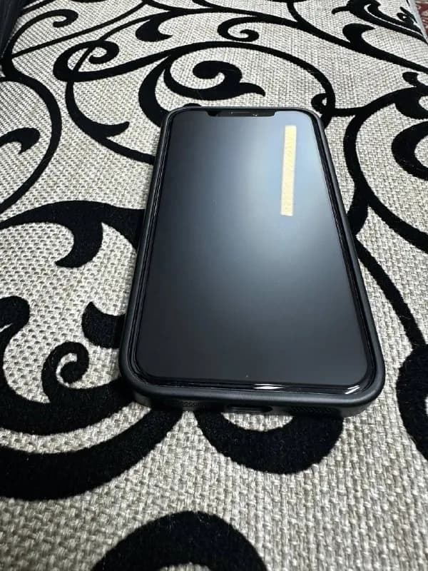 Iphone 11, 128gb. Комплект: зарядка. Акб 69%. Ничего не менялось, не скрывалось. Все работает, любы — Астана