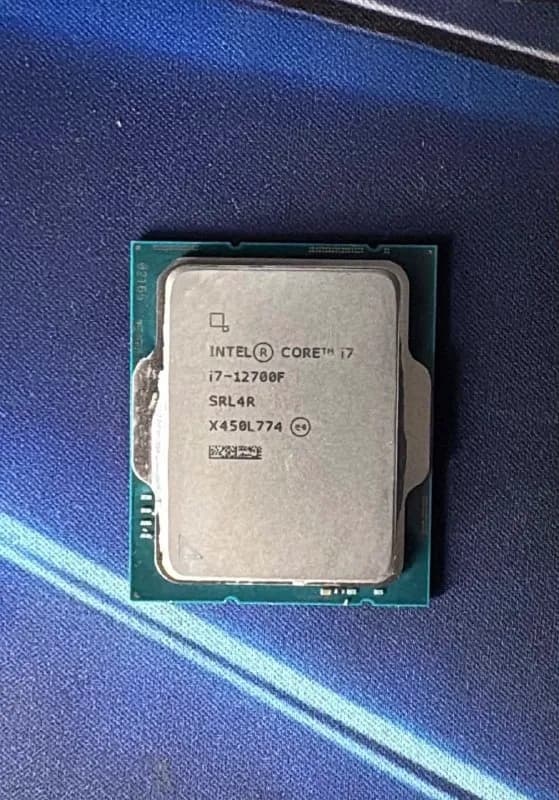 i7-12700 °F и i9-10900KF в идеальном состоянии — Батуми — 600 ₾
