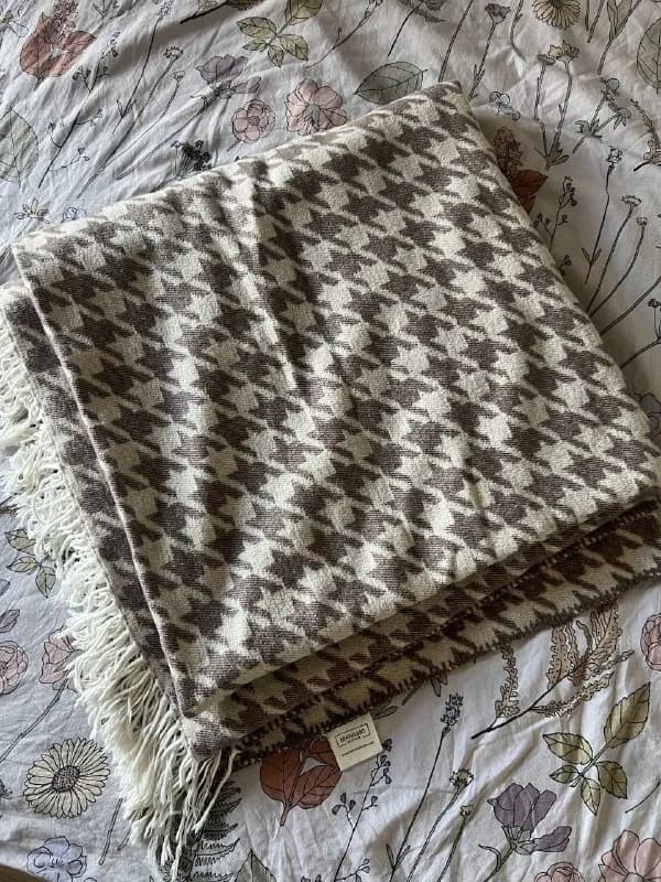 Плед Manamo, одеяло JYSK — Тбилиси — 90 ₾