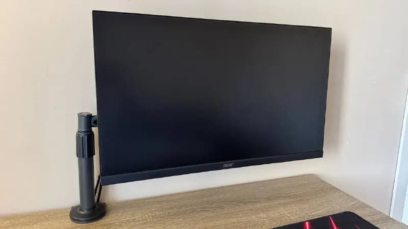 Acer 27’ FHD 1920×1080 100Hz плюс кронштейн. Также есть подставка чтобы ставить его на стол — 350 л — Тбилиси — 350 ₾